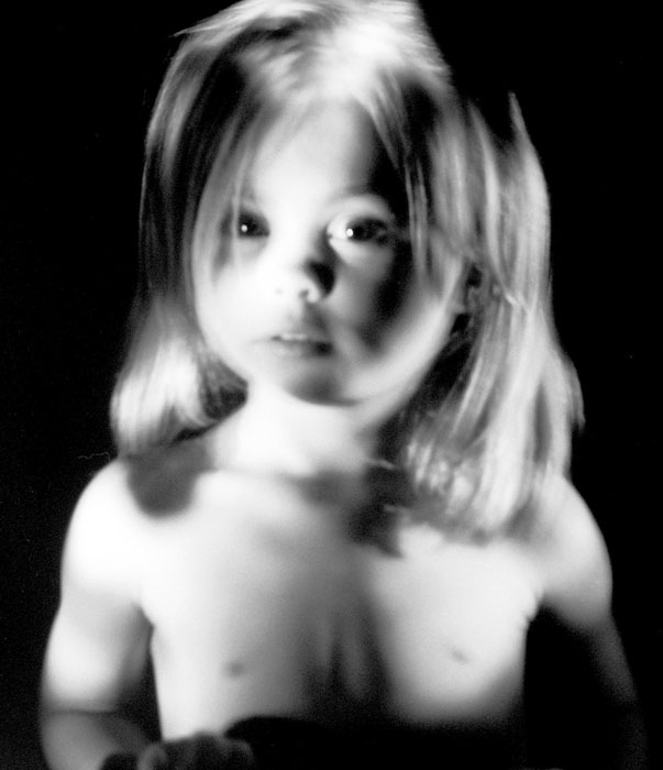 kind mädchen child nackt naked